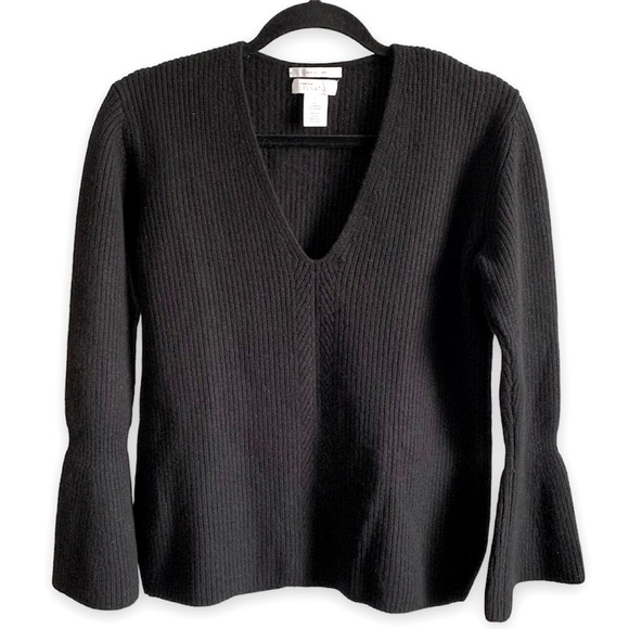 Nordstrom Sweaters - Nordstrom SIGNATURE Black 100% Cashmere Bell Sleeves V-Neck Sweater